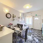 With Parking Space - 13976 Ριέκα