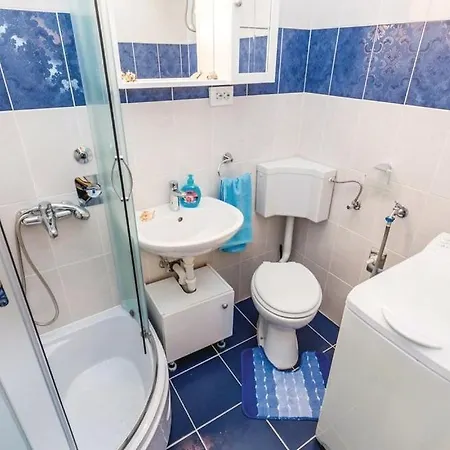With Parking Space - 13976 Rijeka