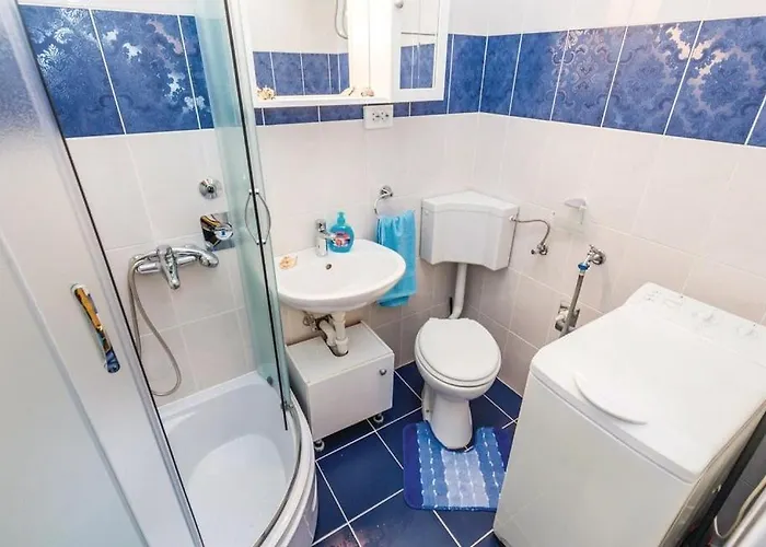 With Parking Space - 13976 Rijeka